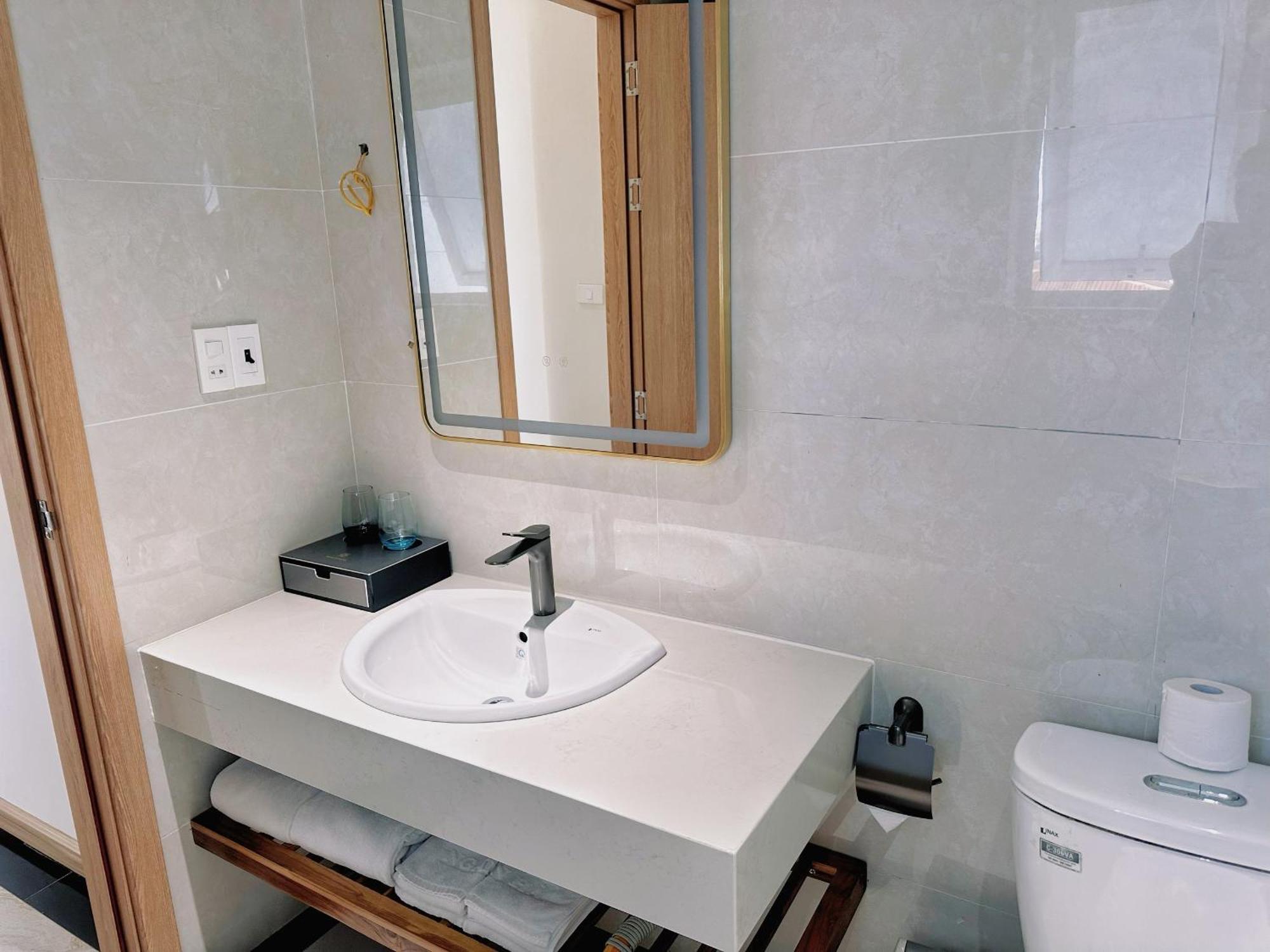Ngan Ha Hotel Dai Tiet Zewnętrze zdjęcie